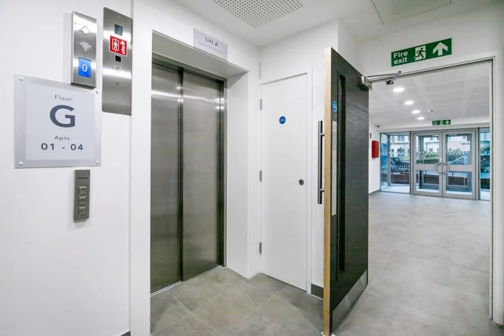 Hospital Lift